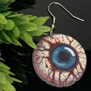 Eye Earring, Silly Earring, Halloween Earring, Eyeball Earring, Medical Earring